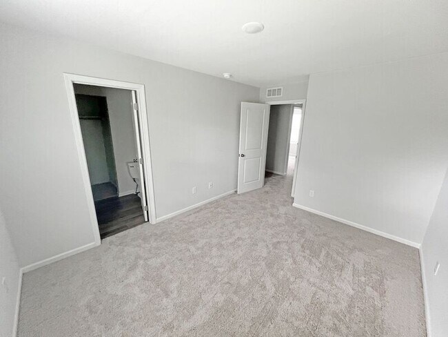 Photo - 4134 Garfield Ave