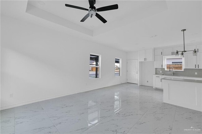 11403 N 24th St Unit 2