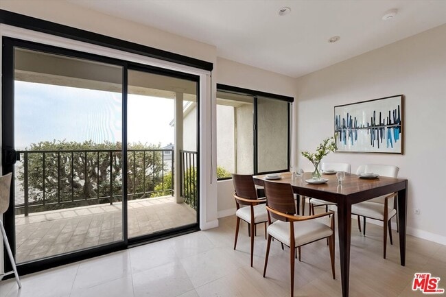 Photo - 6789 Shearwater Ln