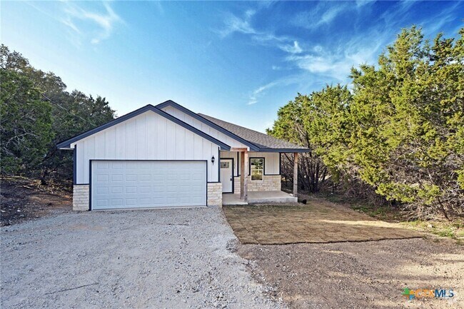 Building Photo - 1234 Clearcreek Dr Rental