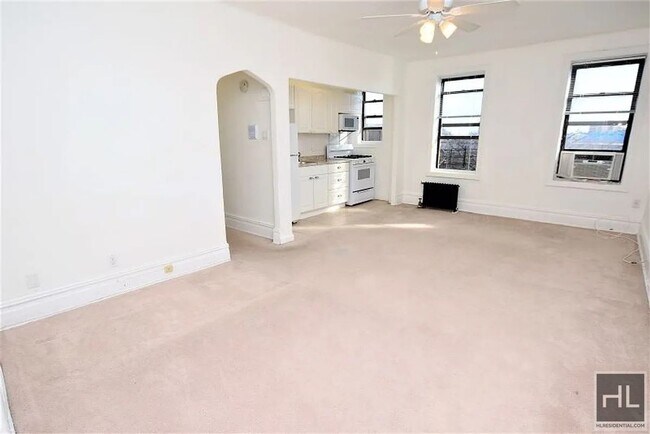 Photo - 43 AVENUE Unidad 6F