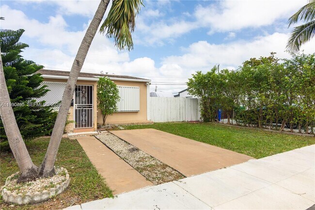 Photo - 3165 SW 27th Ln Unit 1