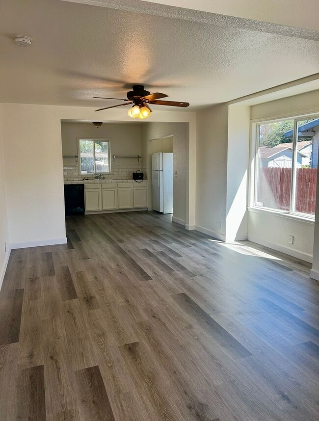 Photo - 3 Bedroom House