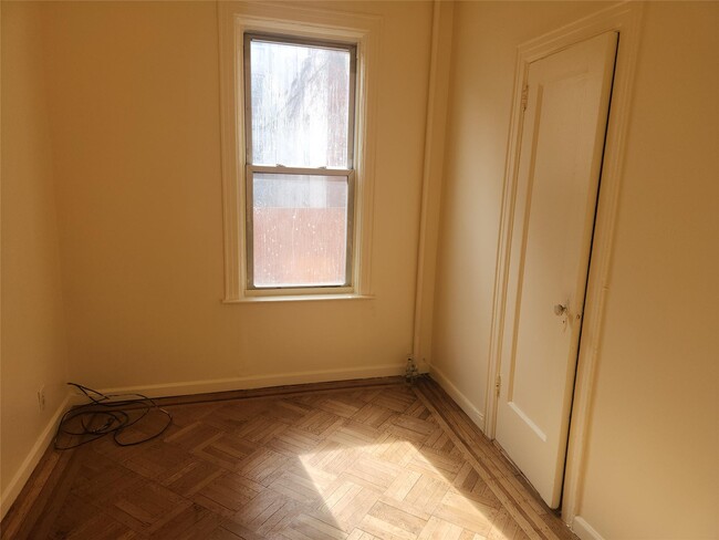 Photo - 1300 E 39th St Apartment