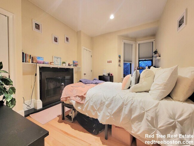 1203 Beacon St Unit 2