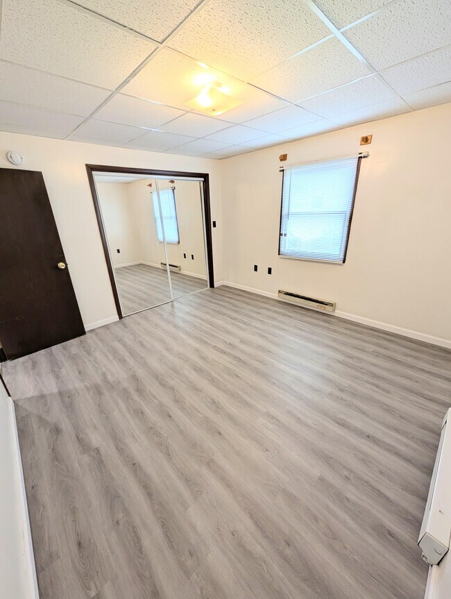 Bedroom - 225 E Orvis St Unit Apt 1