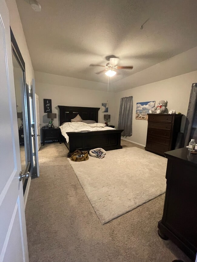 Photo - 14007 S River Dr