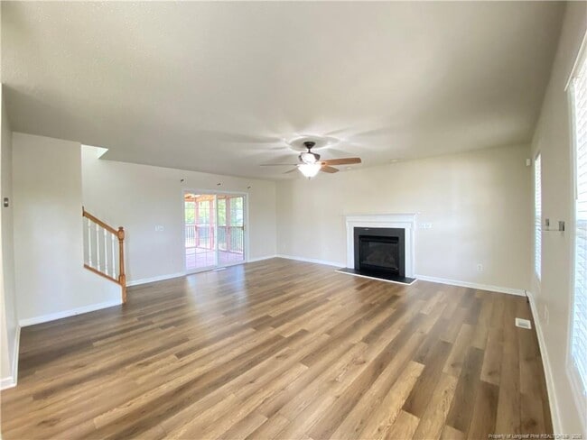 Photo - 346 Cresthaven Dr