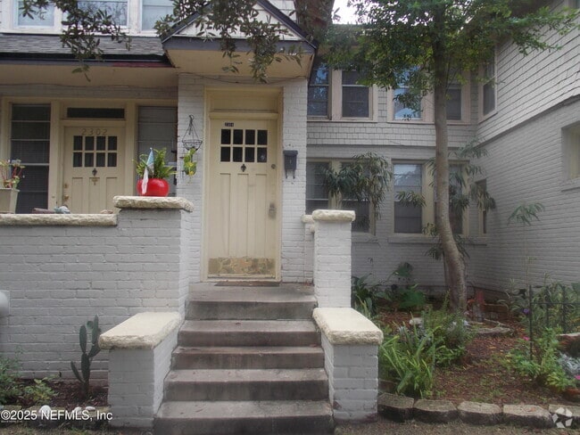 Building Photo - 2304 College St Rental