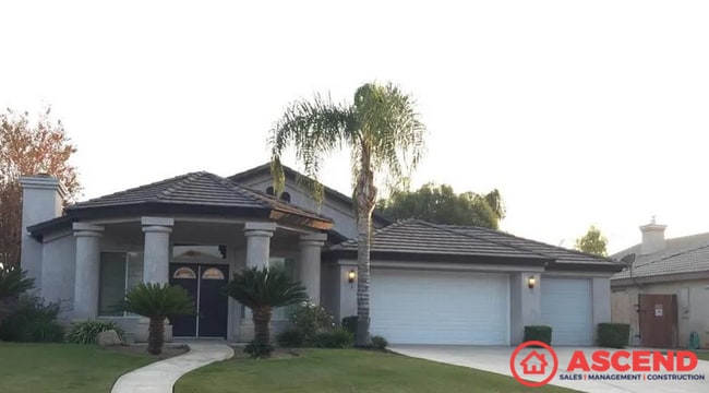 Building Photo - Spacious 4 Bedroom + Office Home with Gated Pool & 3-Car Garage