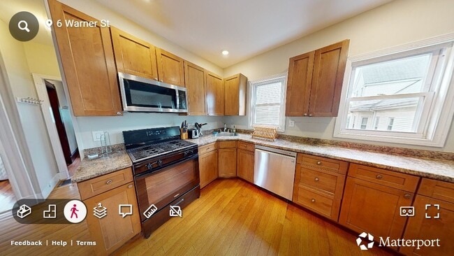 Building Photo - 6 Warner St Unit 2