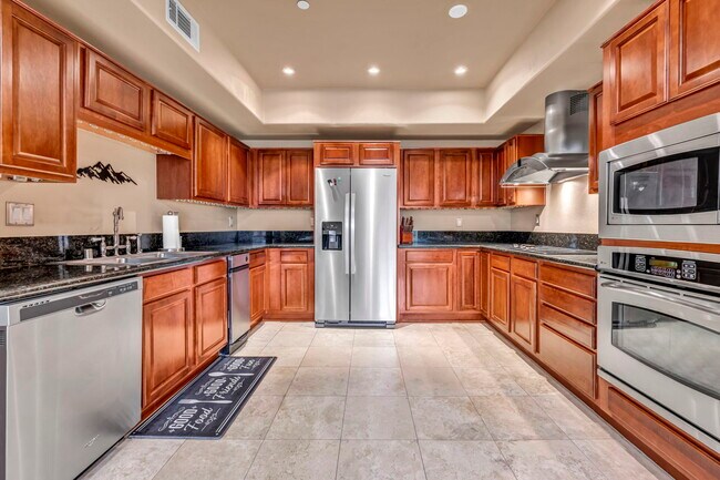 Photo - 200 W 2nd St Condo Unit 412