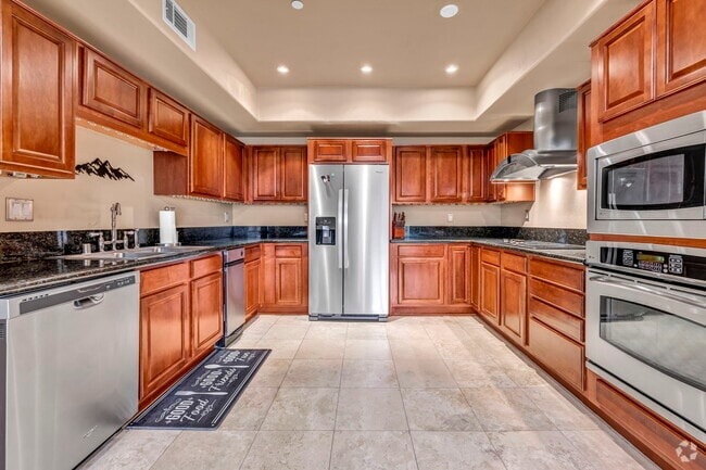 Building Photo - 200 W 2nd St Unit 412 Rental