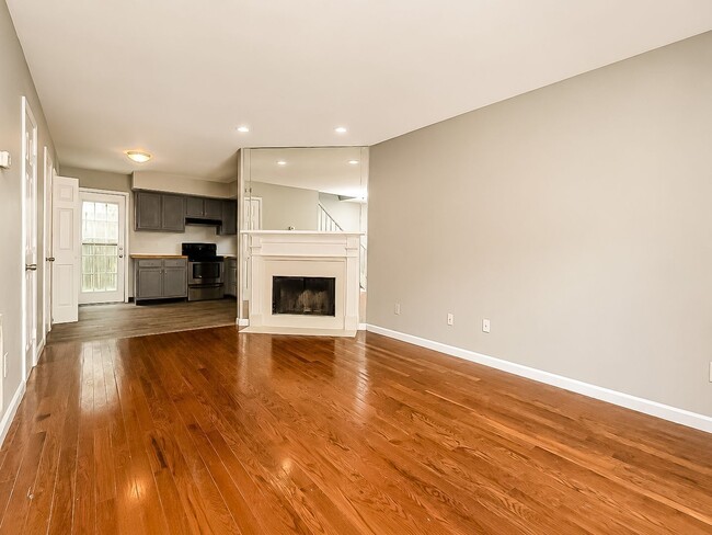 Photo - 2827 Dayton Blvd Unit 1