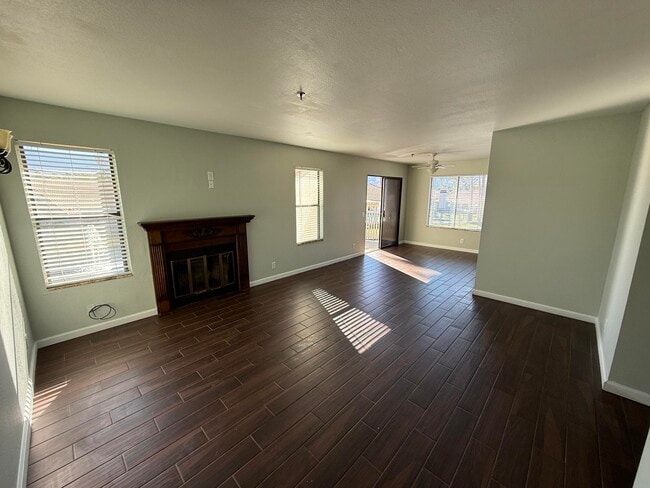 Photo - 43376 Cook St Unidad 92