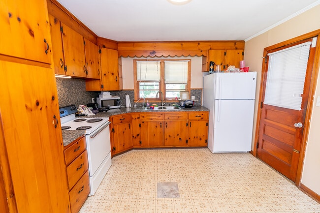 Photo - 10 Pinewood Rd