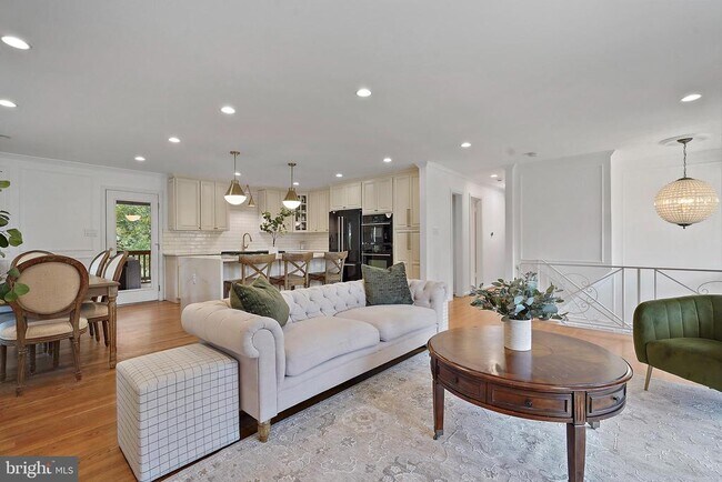 Photo - 9123 Cherrytree Dr