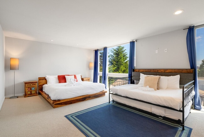 Photo - 4036 Linden Ave N Unit ID1036060P