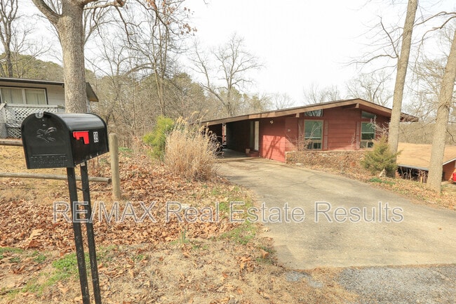 Photo - 39 Sheneman Dr