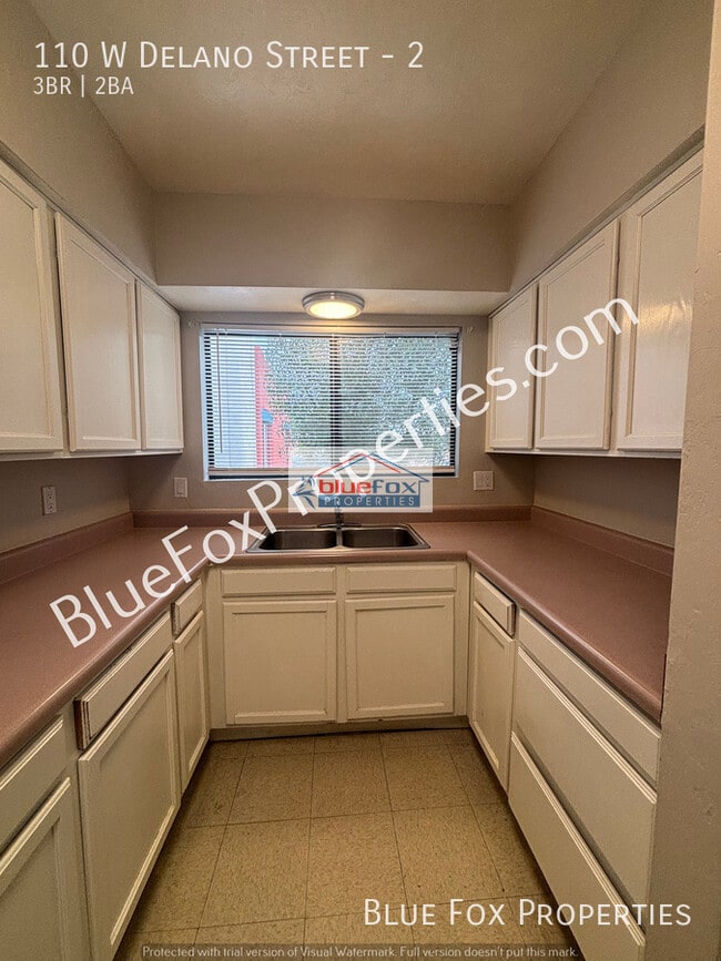 Photo - 110 W Delano St