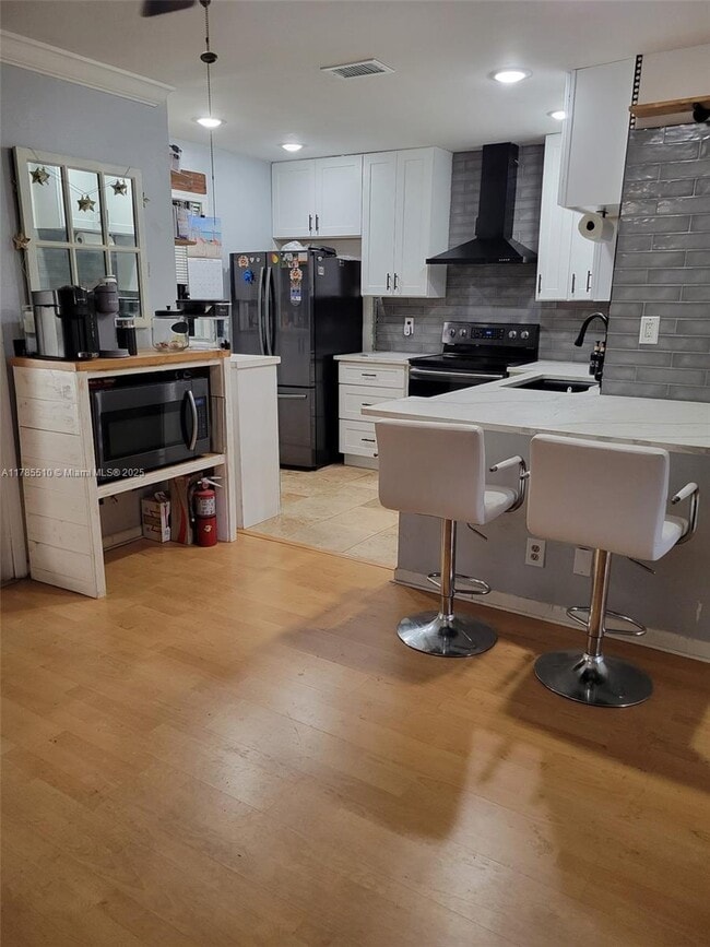Photo - 605 NW 47th St