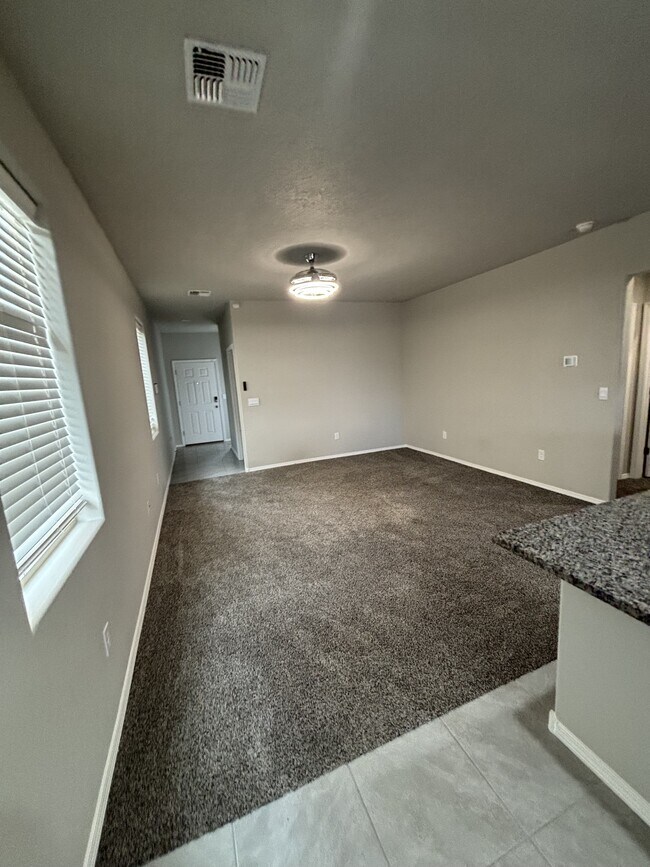 Photo - 4818 Mount Salas St NE