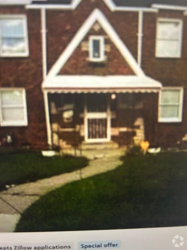 Building Photo - 8205 E Outer Dr Rental