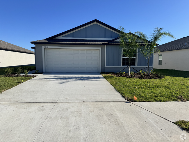 Building Photo - 8844 Bay Leaf Dr S Rental