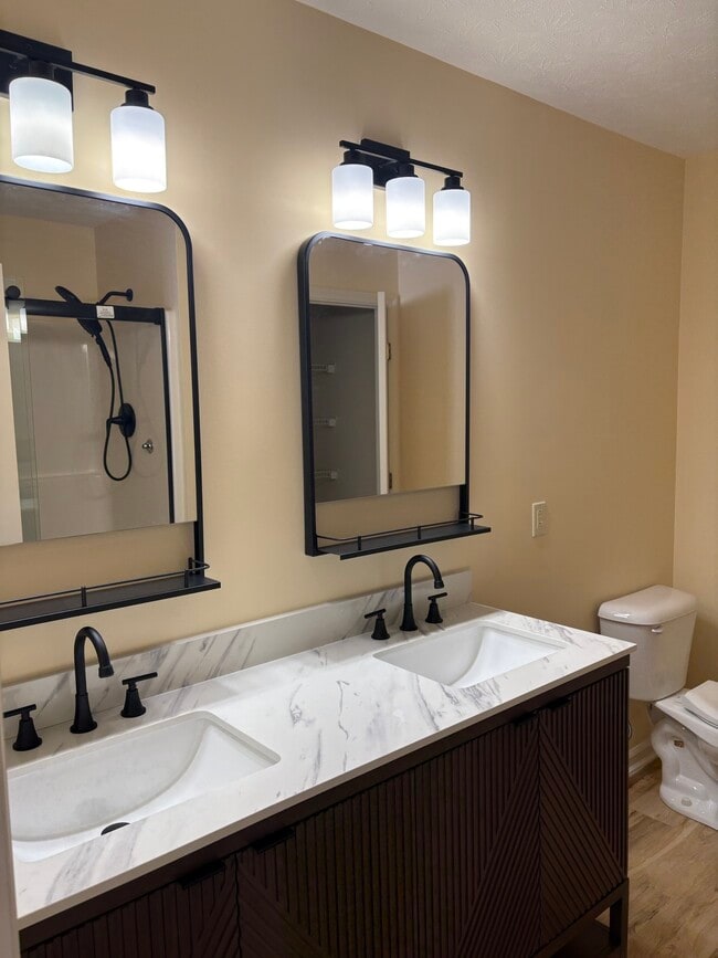 Photo - 1133 Reveres Run