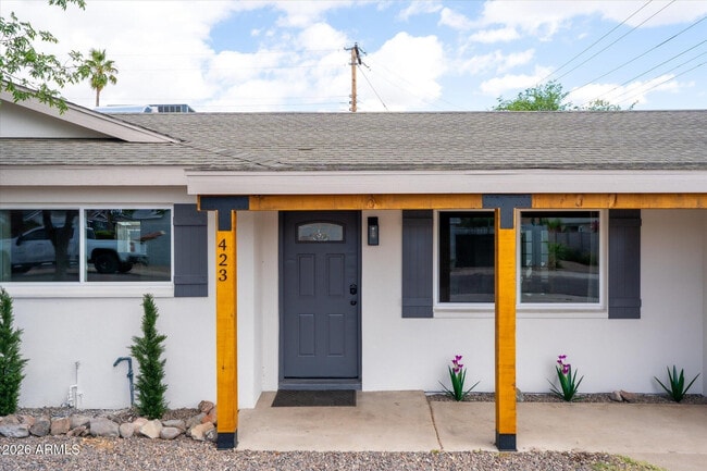 Photo - 423 N 73rd Pl