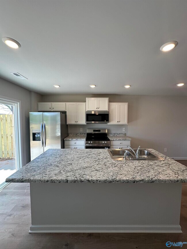 4113 Hudson Ct SW