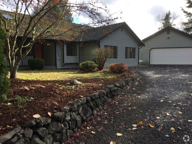 Building Photo - Poulsbo Home with Detached Oversized Garage