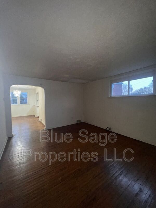 Photo - 575 S 4th St