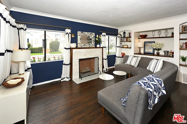 Photo - 3844 Goldwyn Terrace