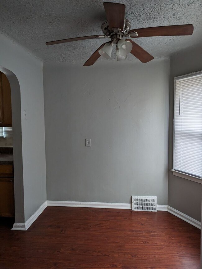 Photo - 12648 Mettetal St