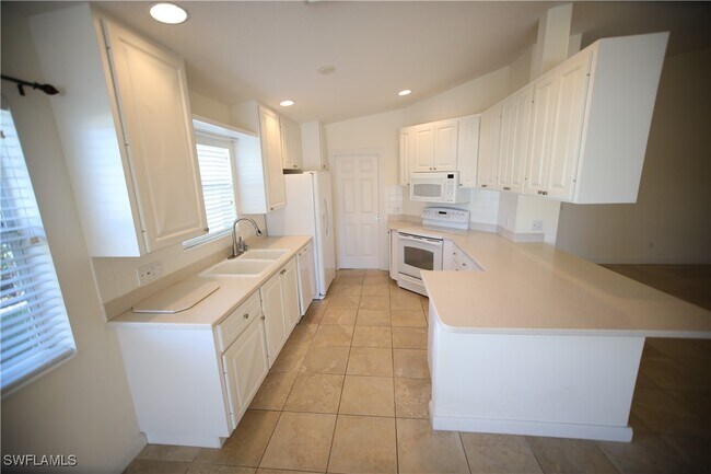 Photo - 7558 Rozzini Ln