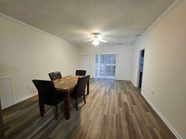 Photo - 5840 Longwood Dr Unidad Marcliffe @ Blackmoor