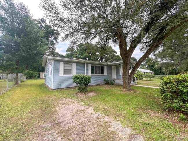 Photo - 608 N 70th Ave
