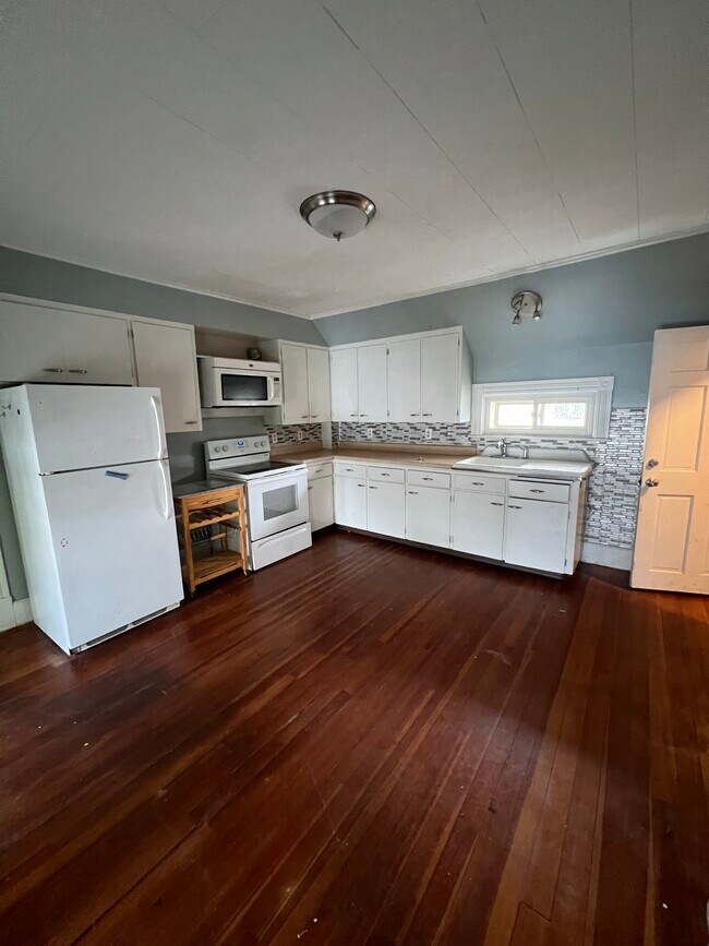 Photo - 7 Sylvan Ave Unidad 2