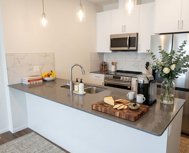 Building Photo - 17820 73 St NW