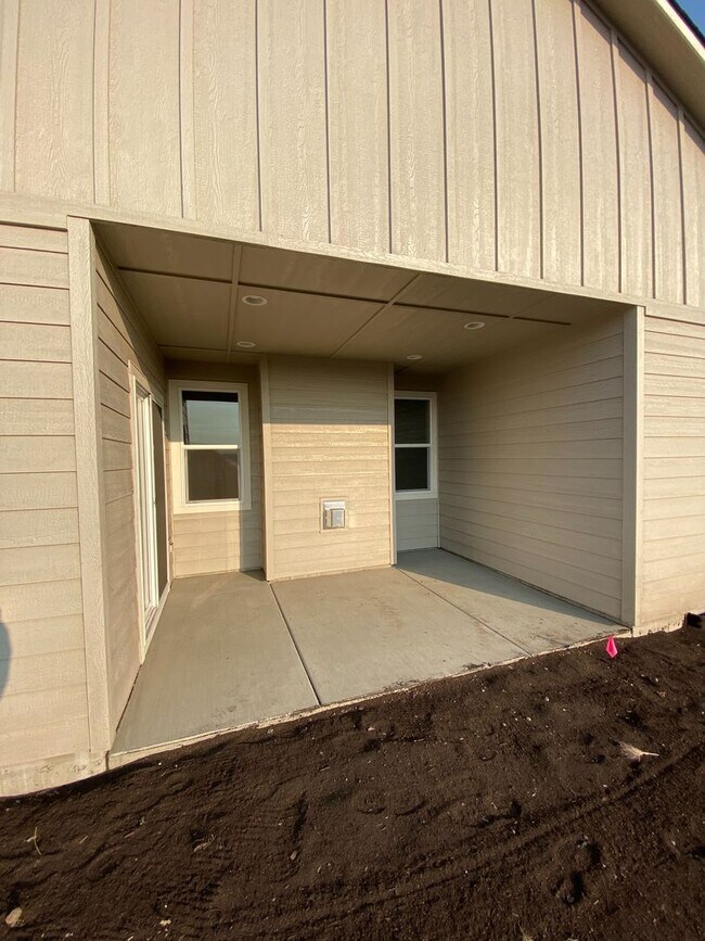 Photo - SINGLE FAMILY RANCHER ON ARROW LEAF (APP#146)