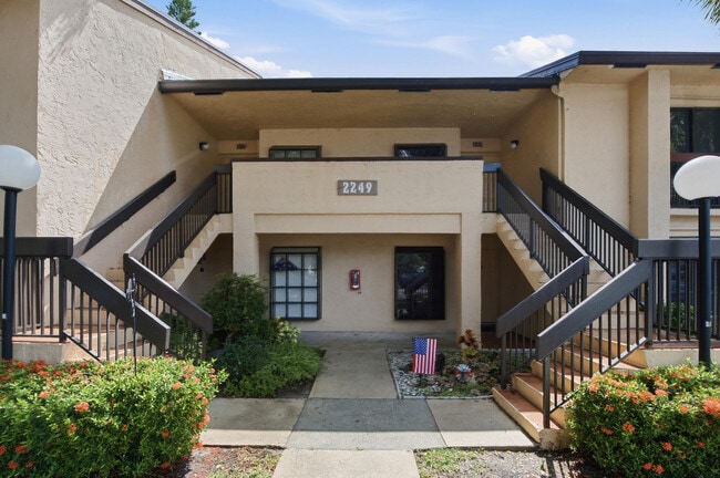 Building Photo - 2249 SW 15th St Unit 188