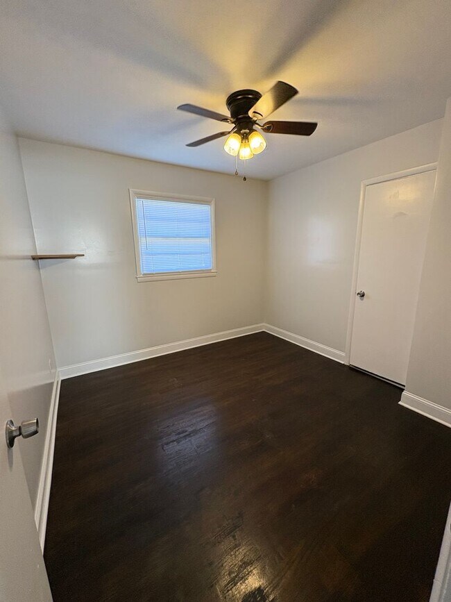 429 Gary Ave