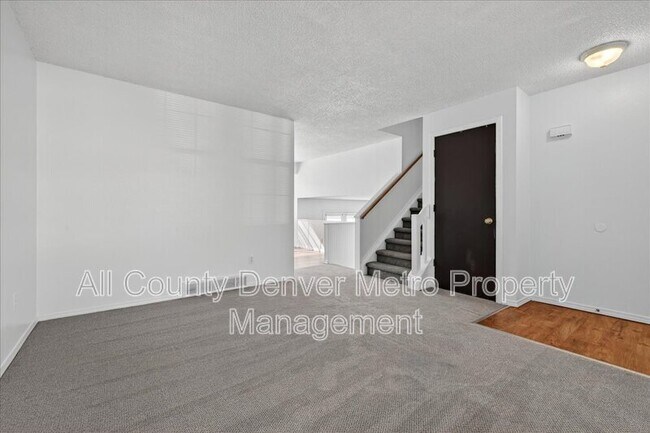 Photo - 306 Mulberry Cir