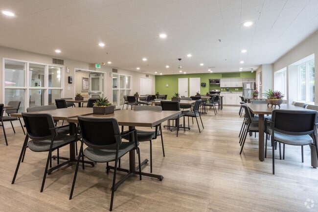 Sala de la Comunidad - Vistas at Lake Largo 55+ Senior Community