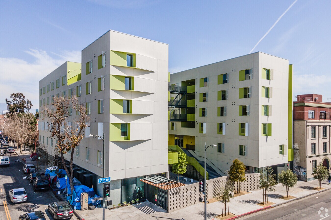 Flor 401 Lofts - Flor 401 Lofts