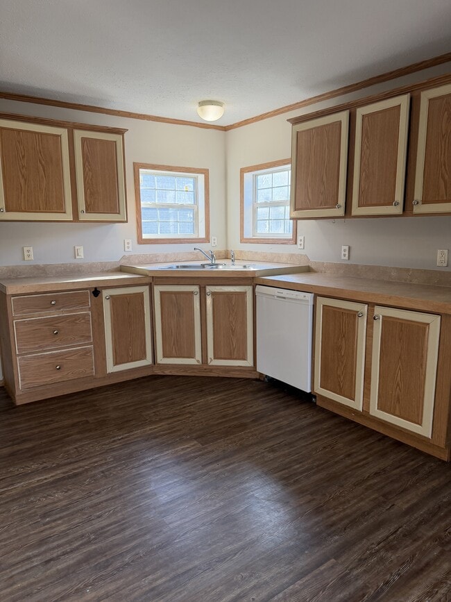 Photo - 212 Pulliam Dr