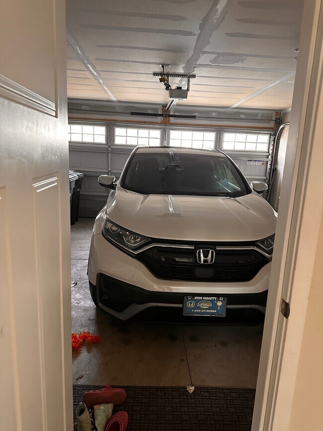 Garaje para 2 coches - 9924 Oaklawn Blvd NW