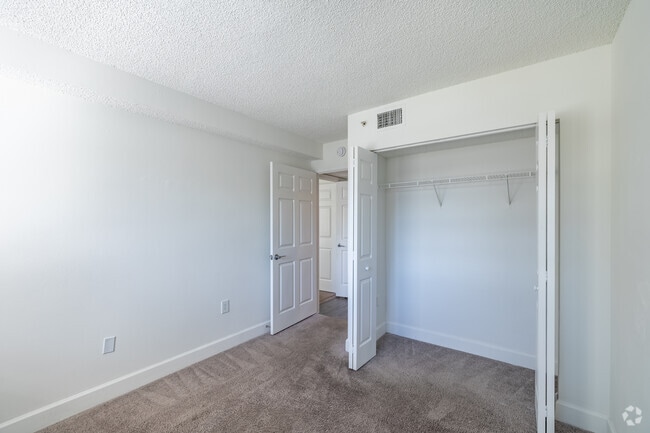 2BR, 1BA - 800SF - Varadero - Second Bedroom