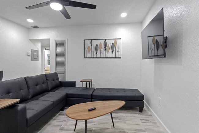 Photo - 1711 Asher Ln Unidad ID1094225P